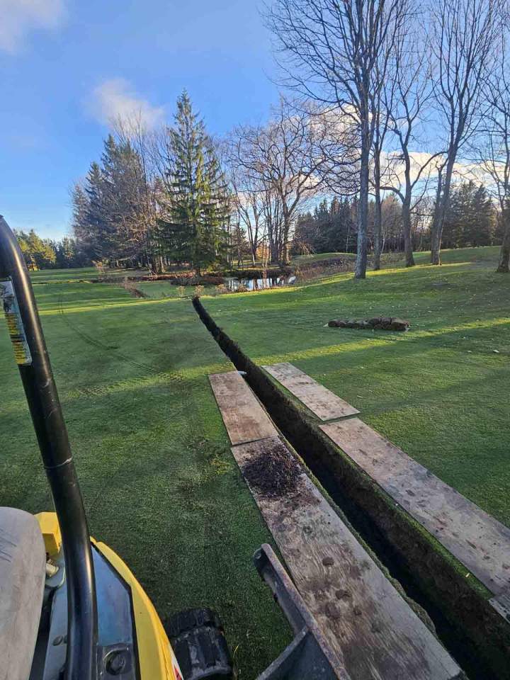 Mini excavation Lévis